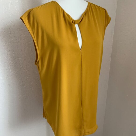 DR2 Sleeveless Keyhole Blouse Mustard Yellow L - Picture 3 of 10